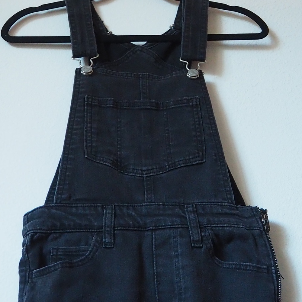 Levi Strauss Black Skinny High Waist Overalls Size 27